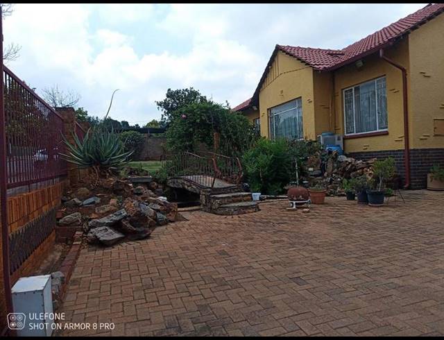 3 BEDROOM HOUSE FOR SALE IN PRIMROSE